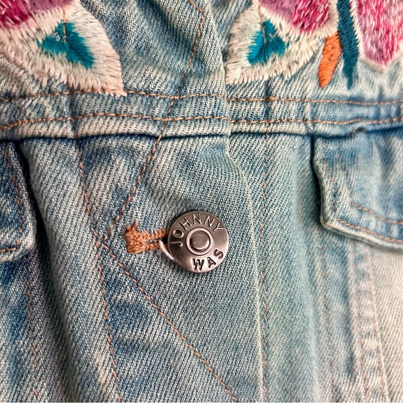 Johnny Was Nena Floral-Embroidered Denim Jacket | Sz Small - Picture 12 of 12